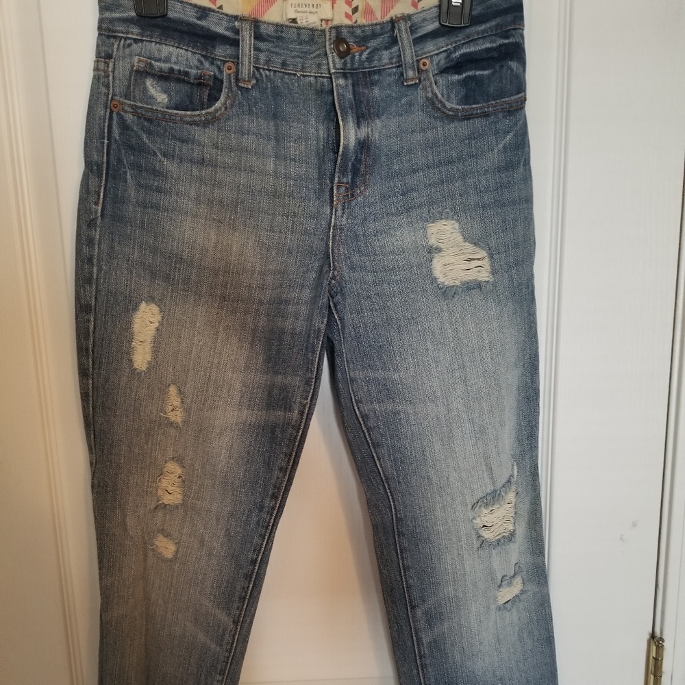 Forever 21 Distressed Boyfriend Jeans